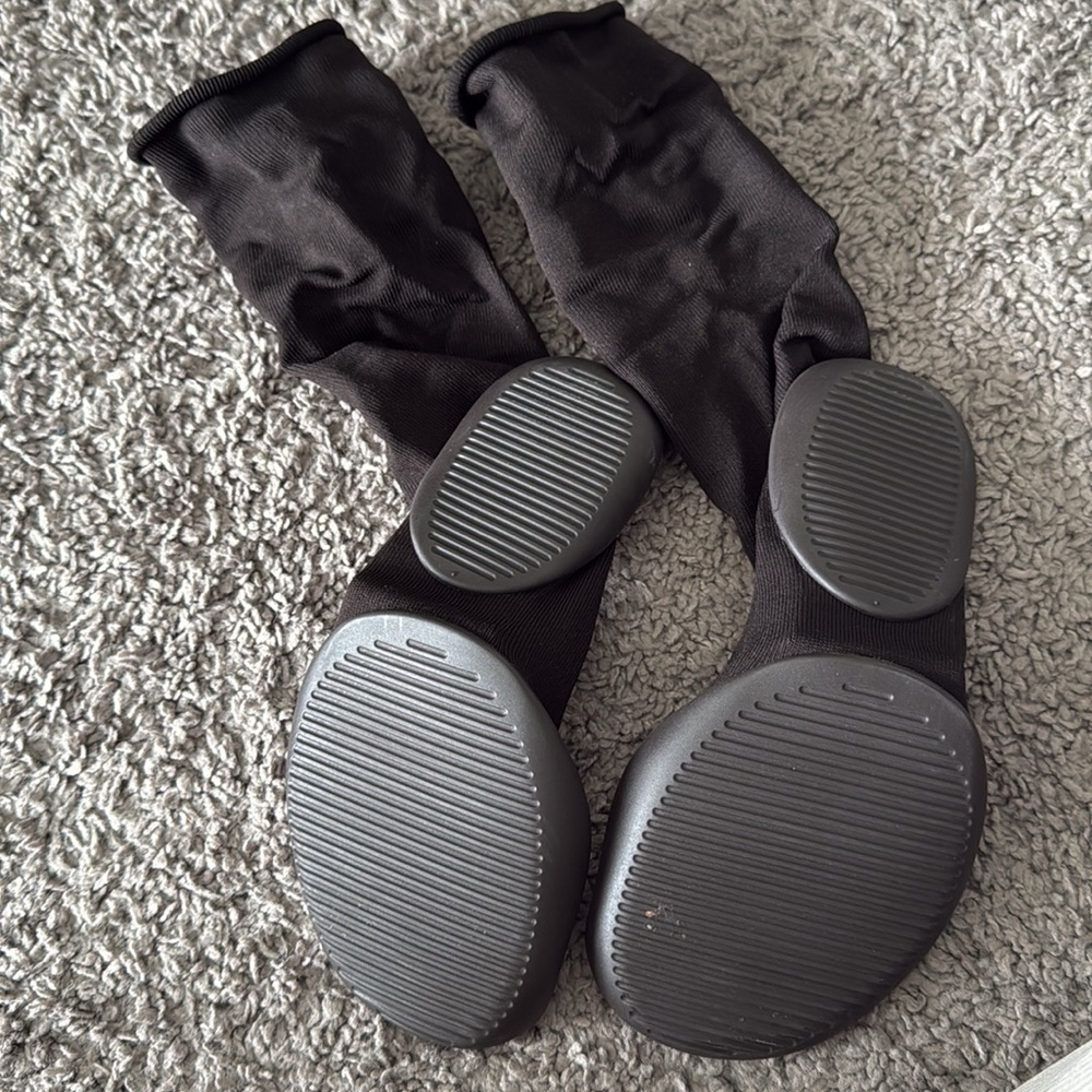 YZY Pods